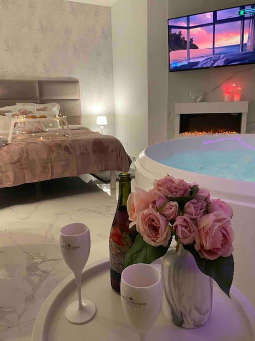 Spa Romantique ... Esprit Love Mulhouse Exteriör bild